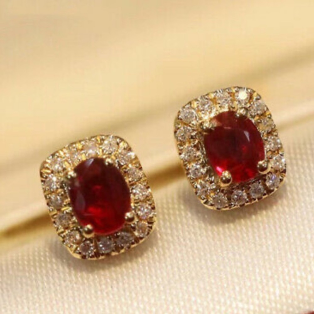 New 18k gold plated diamond stud earrings